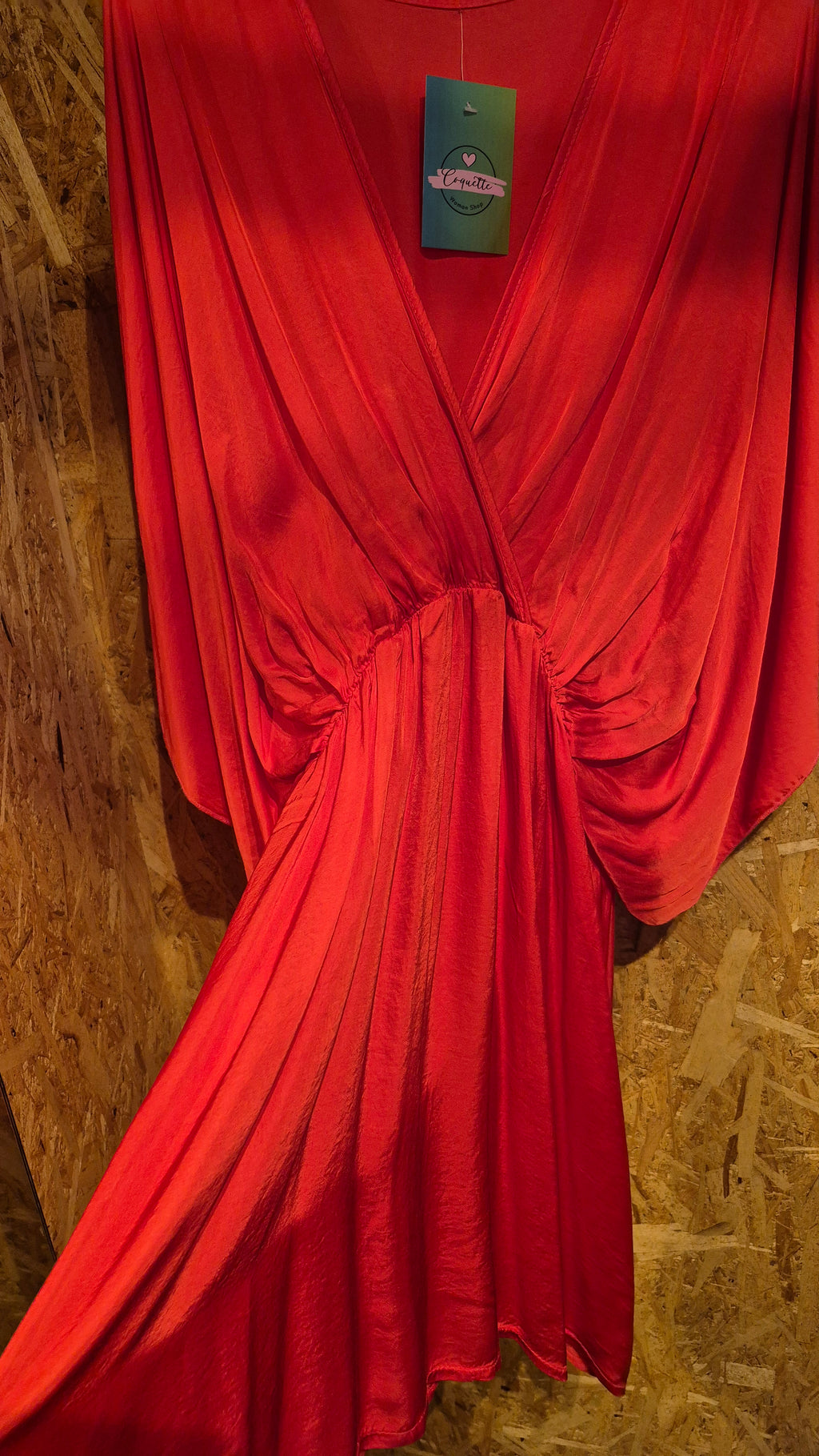 VESTIDO CORAL SATINADO