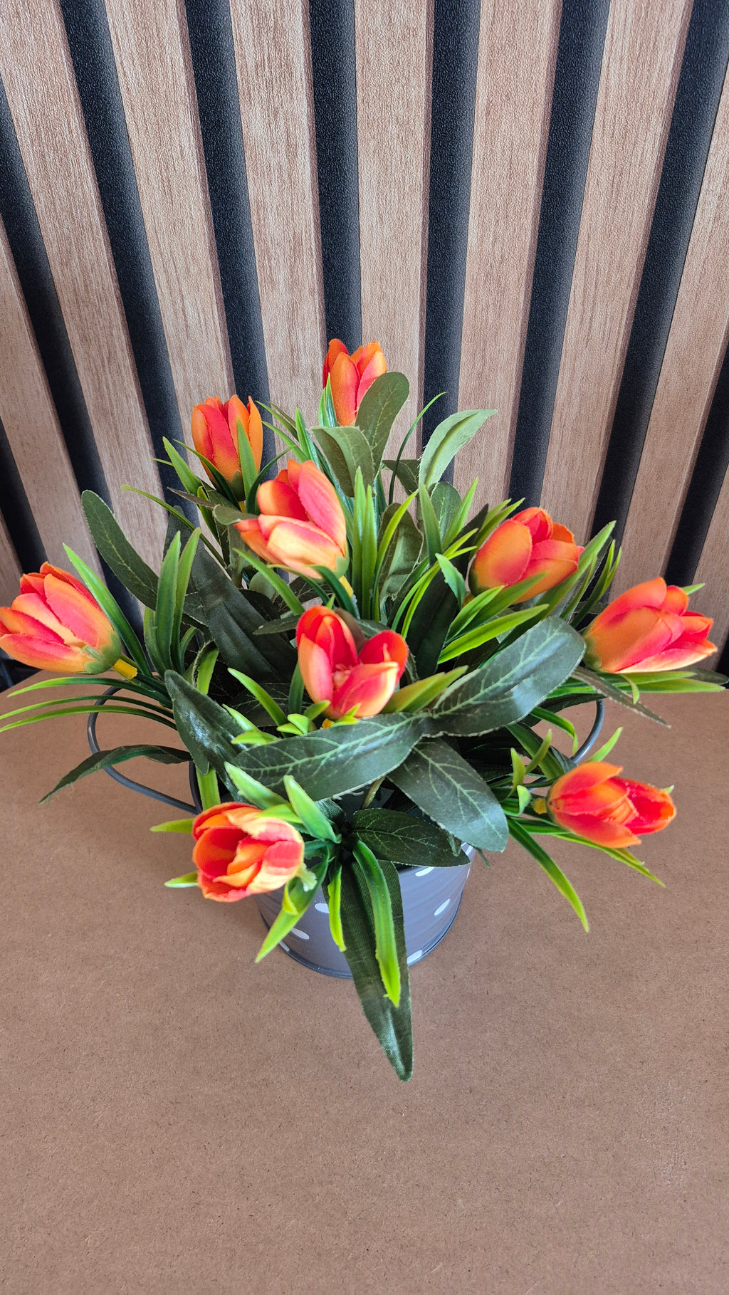 MACETA TULIPANES