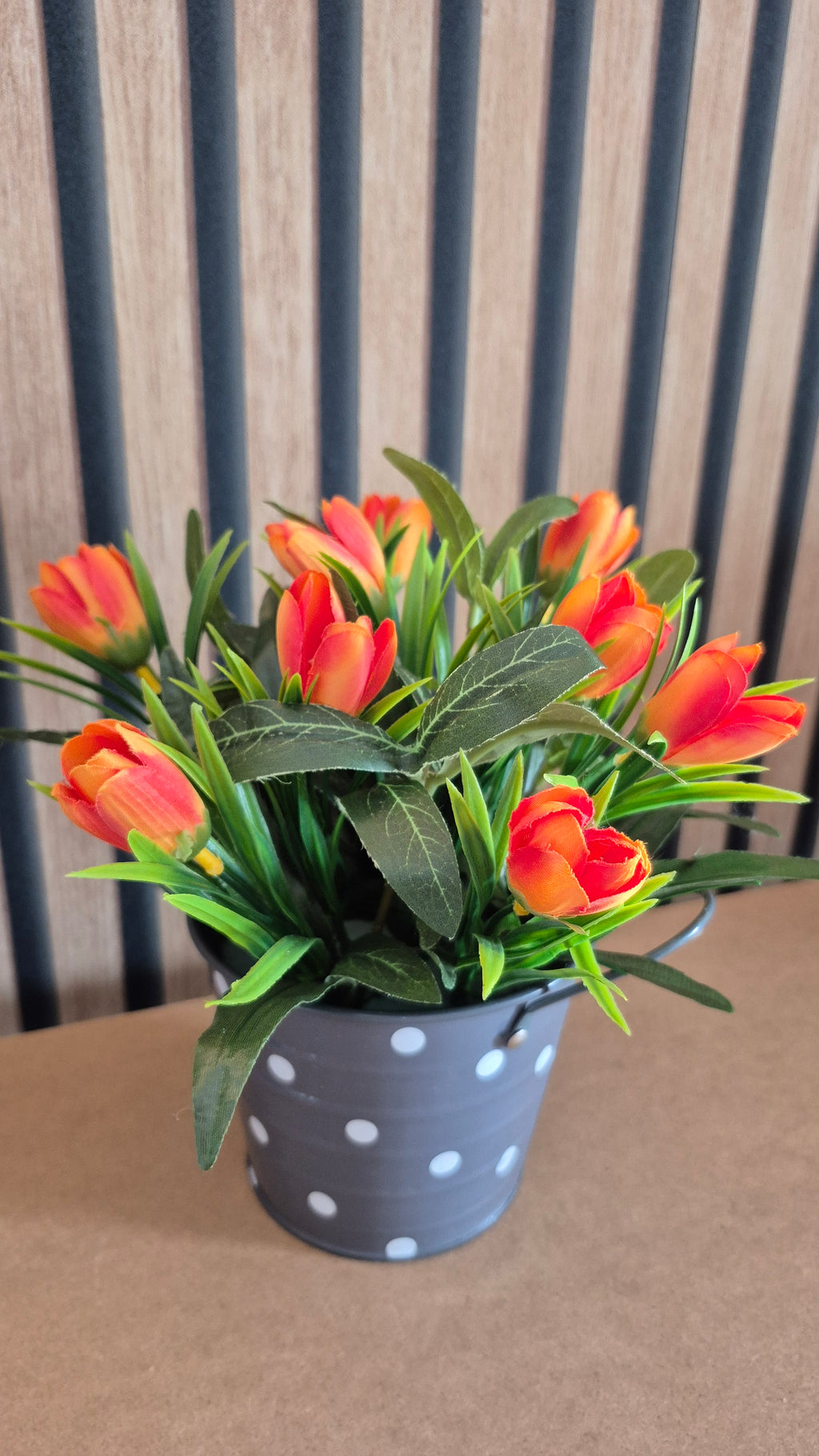 MACETA TULIPANES