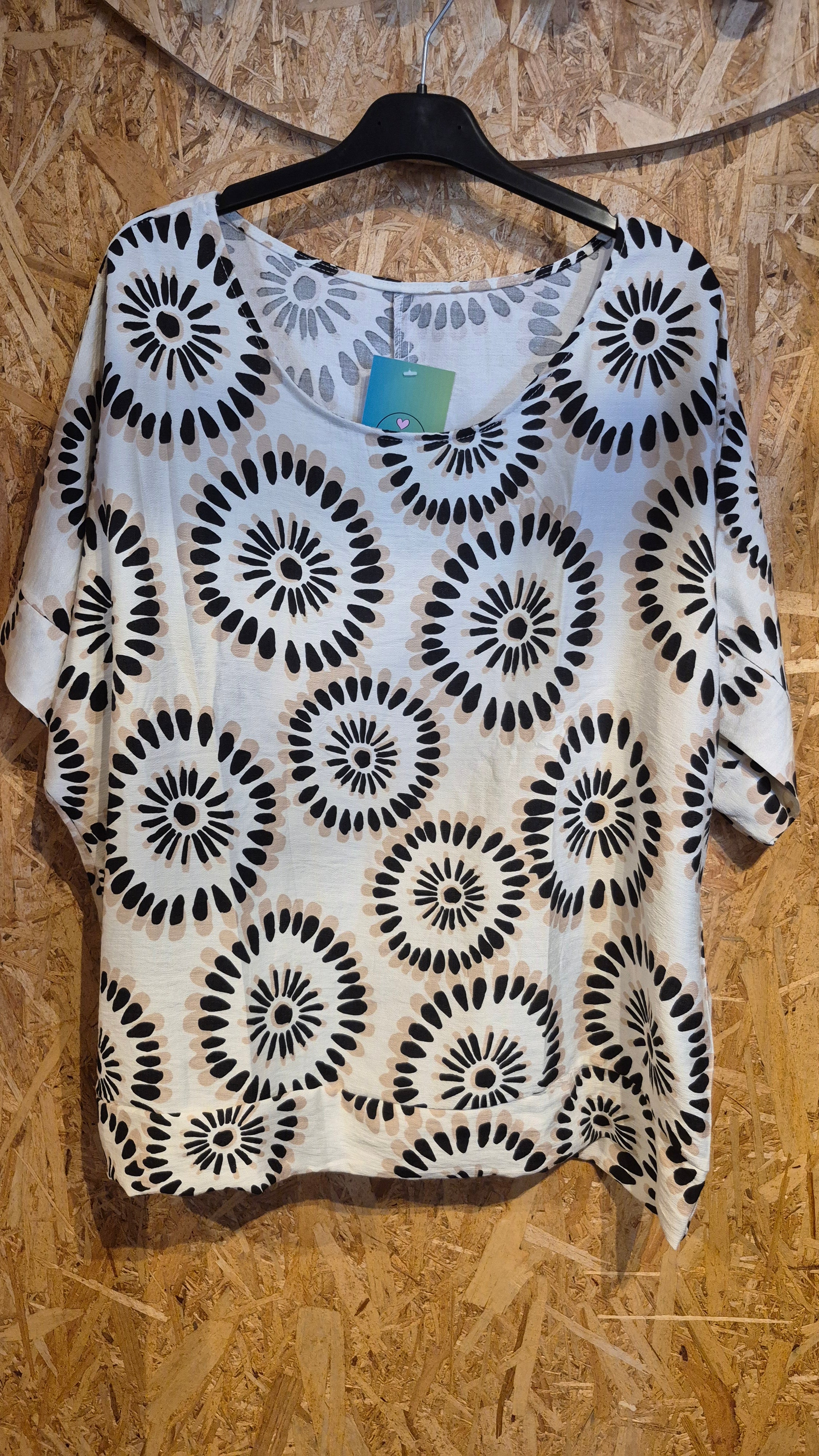 BLUSA CIRCULOS NEGRO