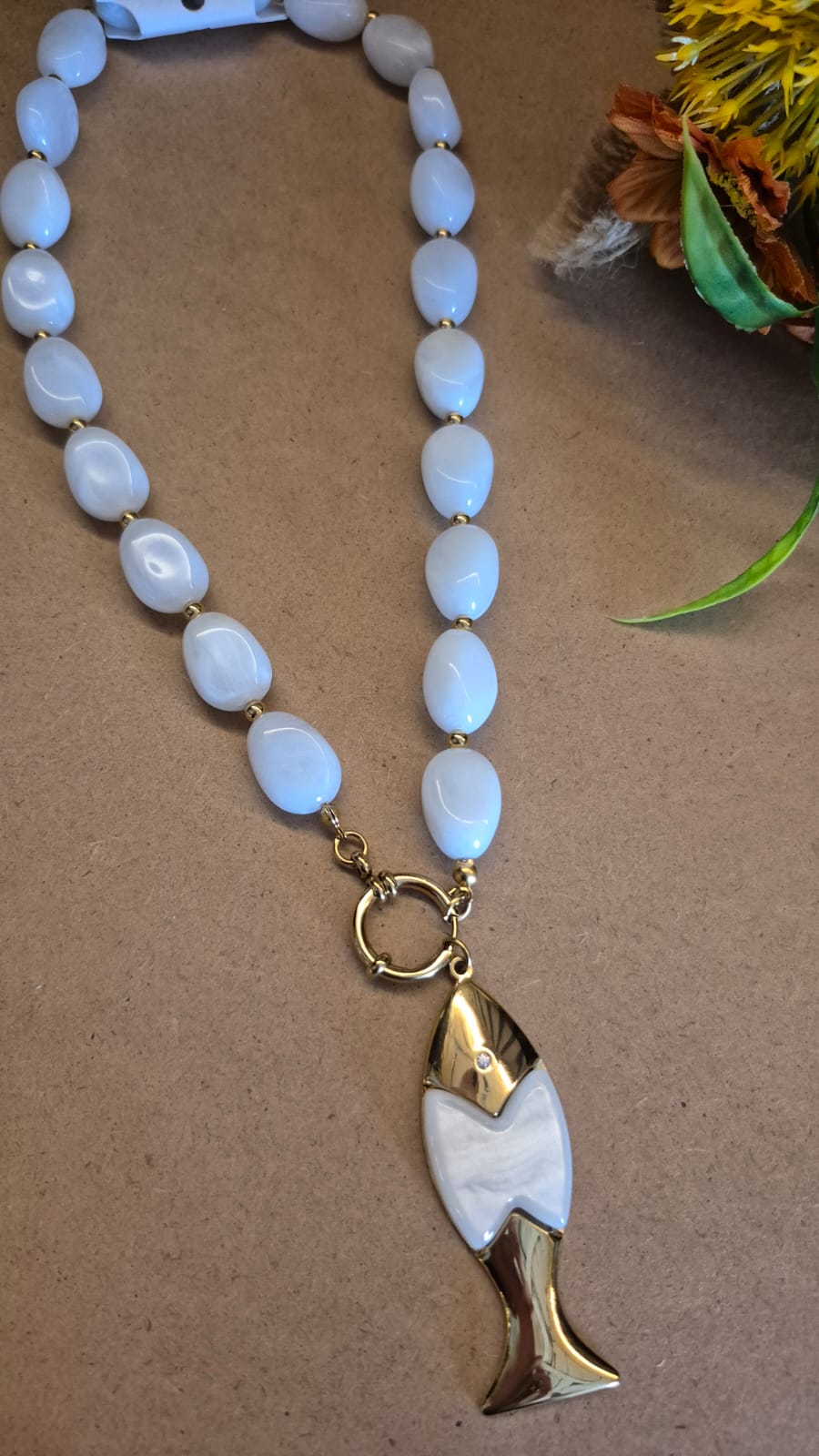 COLLAR PEZ BLANCO